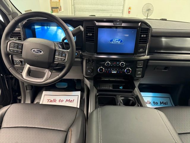 New 2026 Ford F450 Lariat image 16