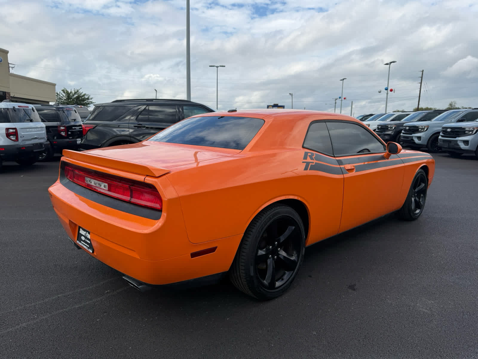 Used 2014 Dodge Challenger R/T w/ Blacktop Package RWD image 15