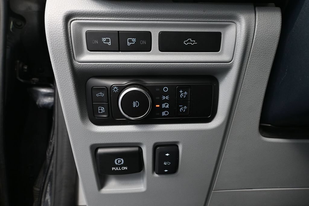 Used 2023 Ford F150 Limited AWD/4WD image 31