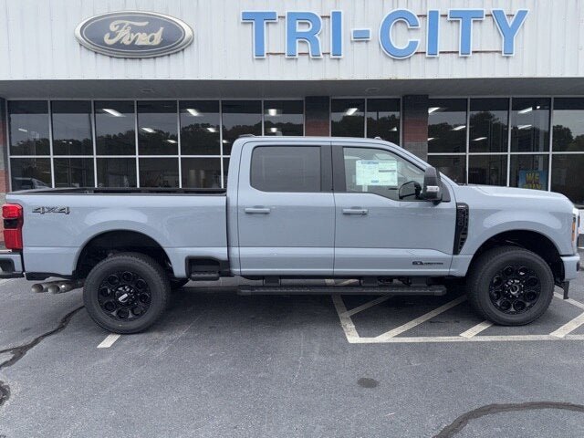 New 2026 Ford F350 Lariat w/ Black Appearance Package image 1