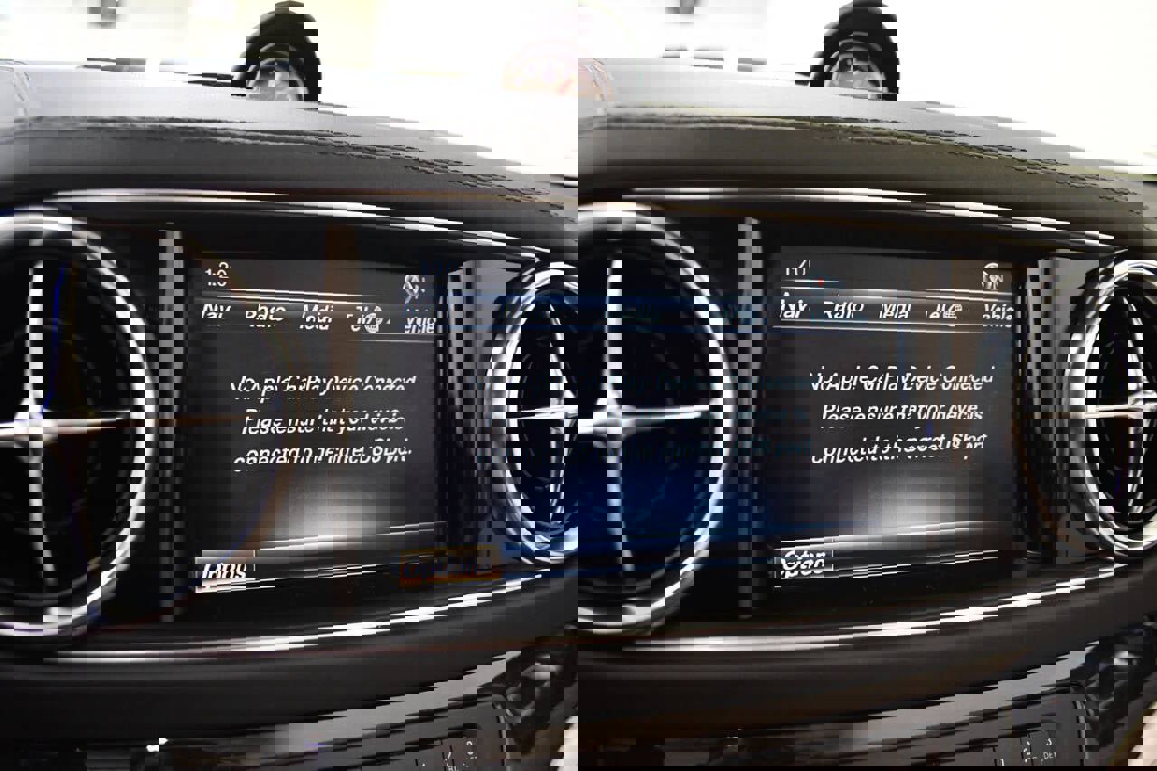 Used 2017 Mercedes-Benz SL 550 SL 550 2dr Convertible image 17