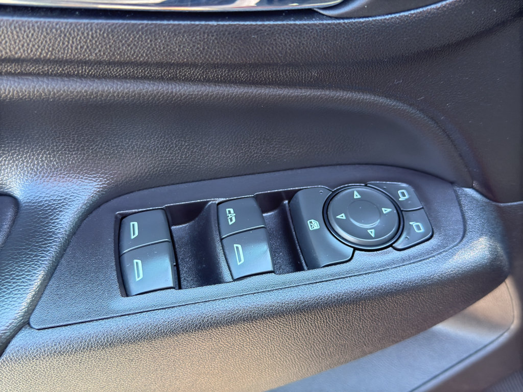 Certified 2020 Chevrolet Equinox LT FWD image 11