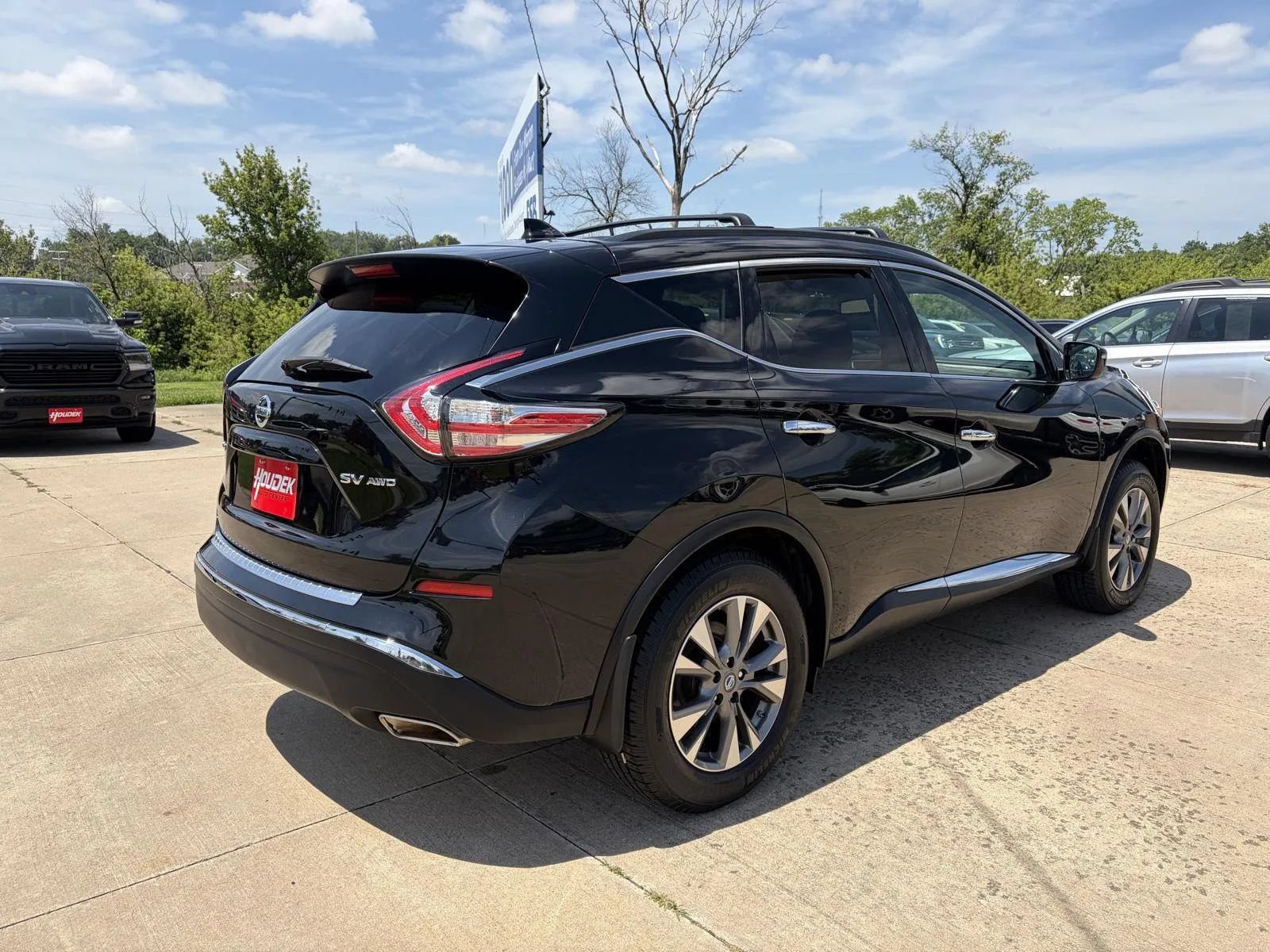 Used 2018 Nissan Murano SV w/ Cargo Package AWD/4WD image 8