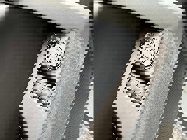 Used 2018 Chevrolet Camaro SS image 22