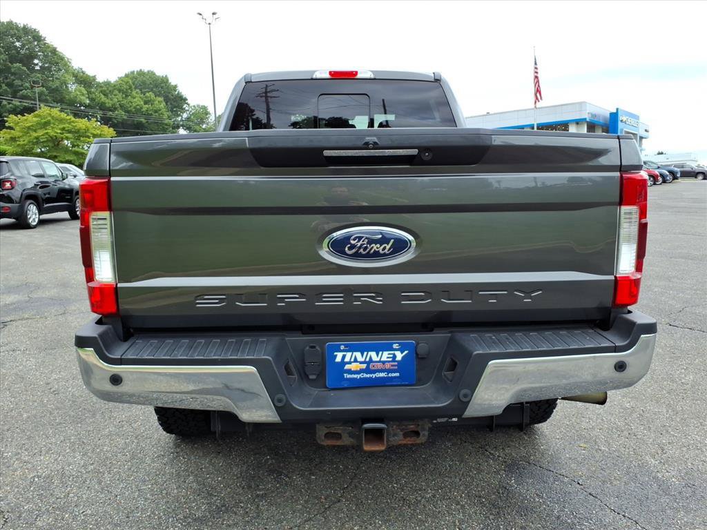 Used 2018 Ford F250 Lariat w/ Lariat Ultimate Package AWD/4WD image 4
