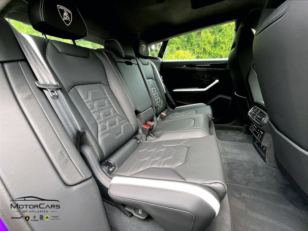 Used 2026 Lamborghini Urus SE AWD/4WD image 23