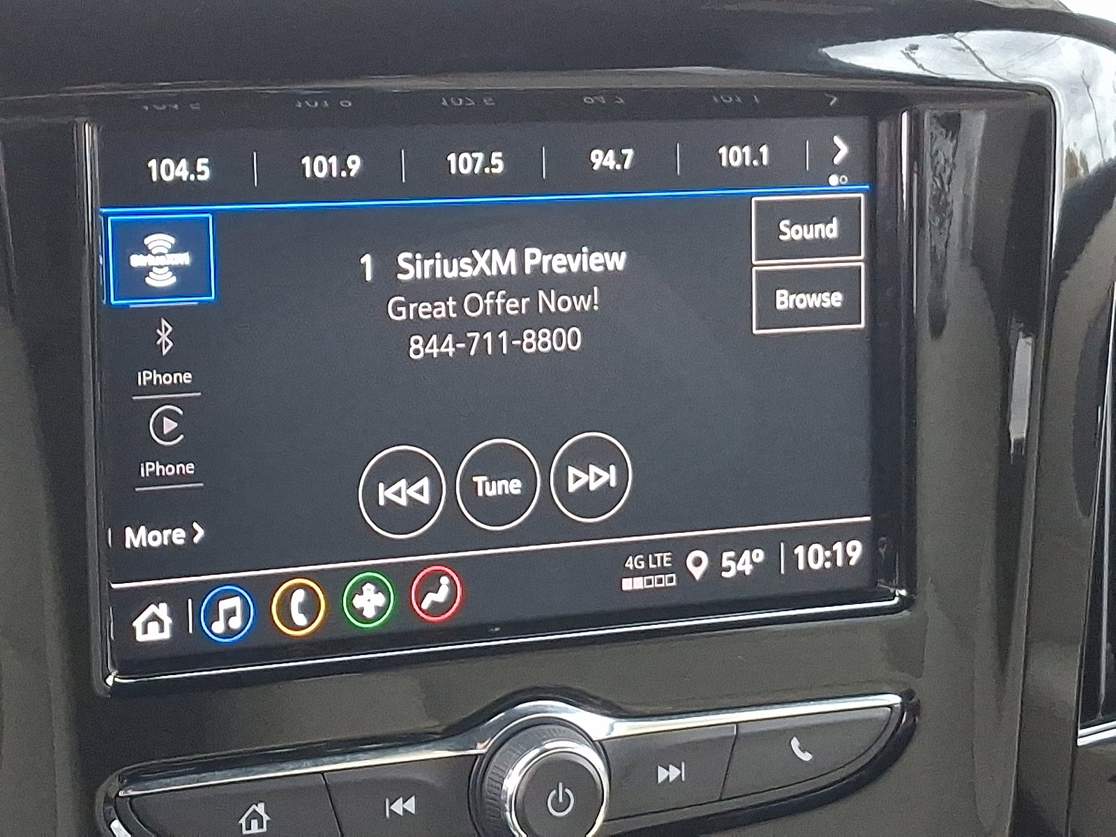 Used 2024 Chevrolet Traverse LS w/ Safety Package image 18