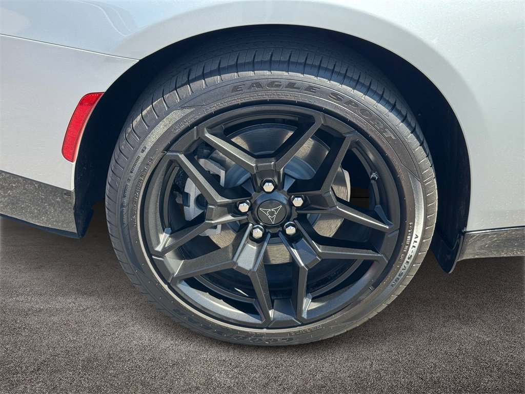 Used 2024 Dodge Charger R/T w/ Plus Group image 8