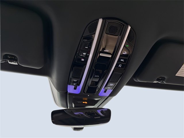 Used 2021 Porsche Cayenne image 29