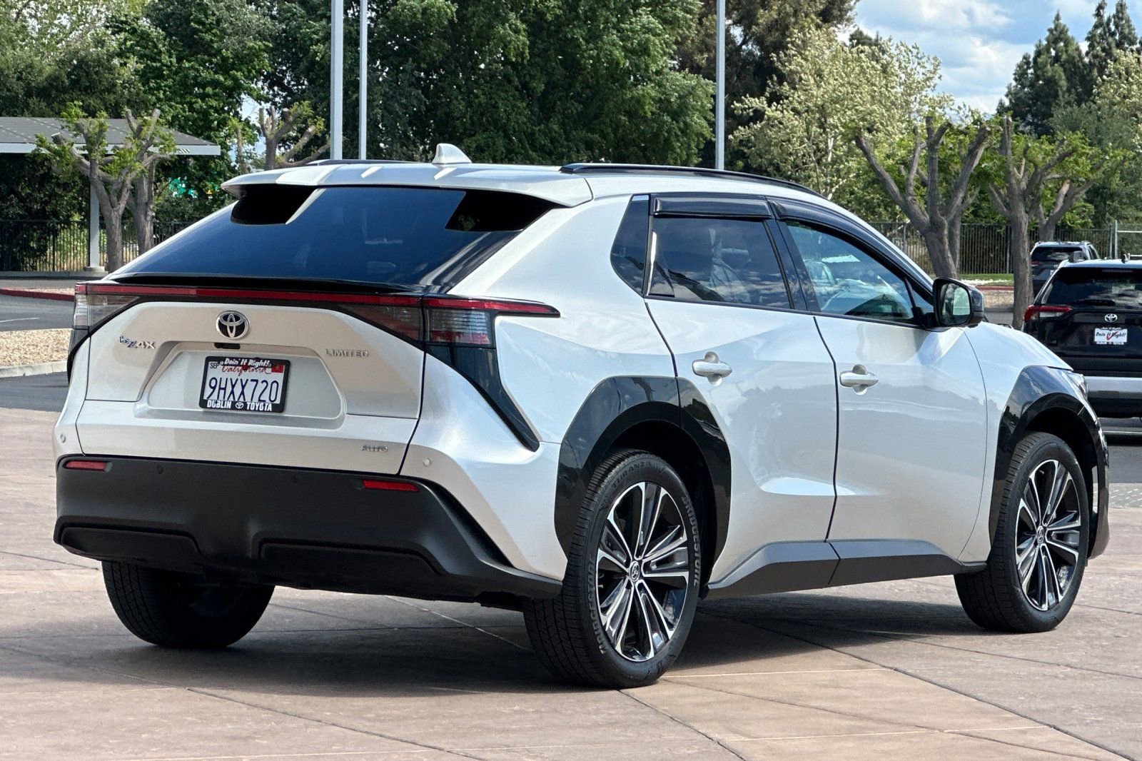 Certified 2023 Toyota bZ4X Limited image 4