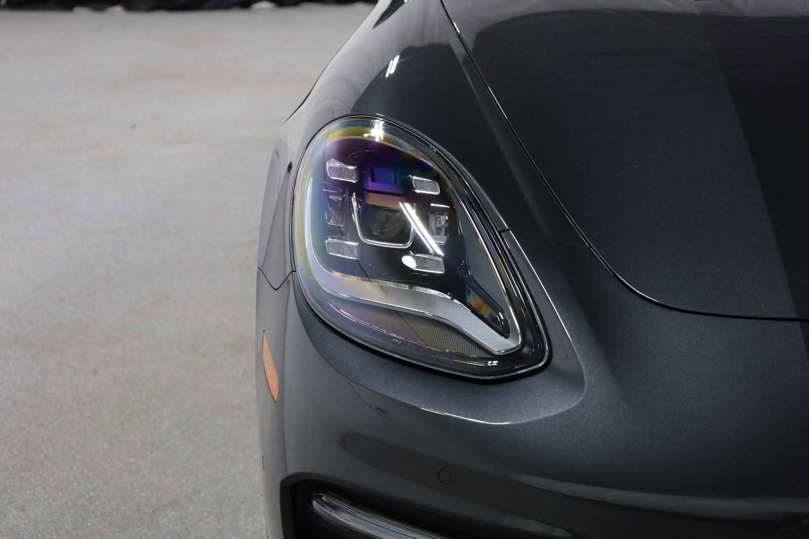 Certified 2023 Porsche Panamera 4 image 15