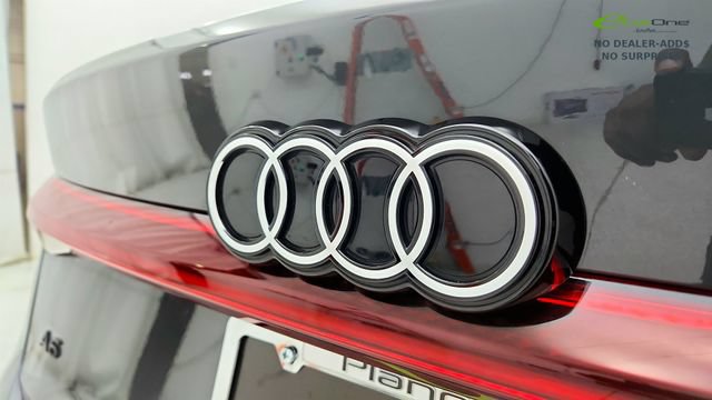 Used 2025 Audi A6 e-tron Premium Plus w/ Premium Plus RWD image 34