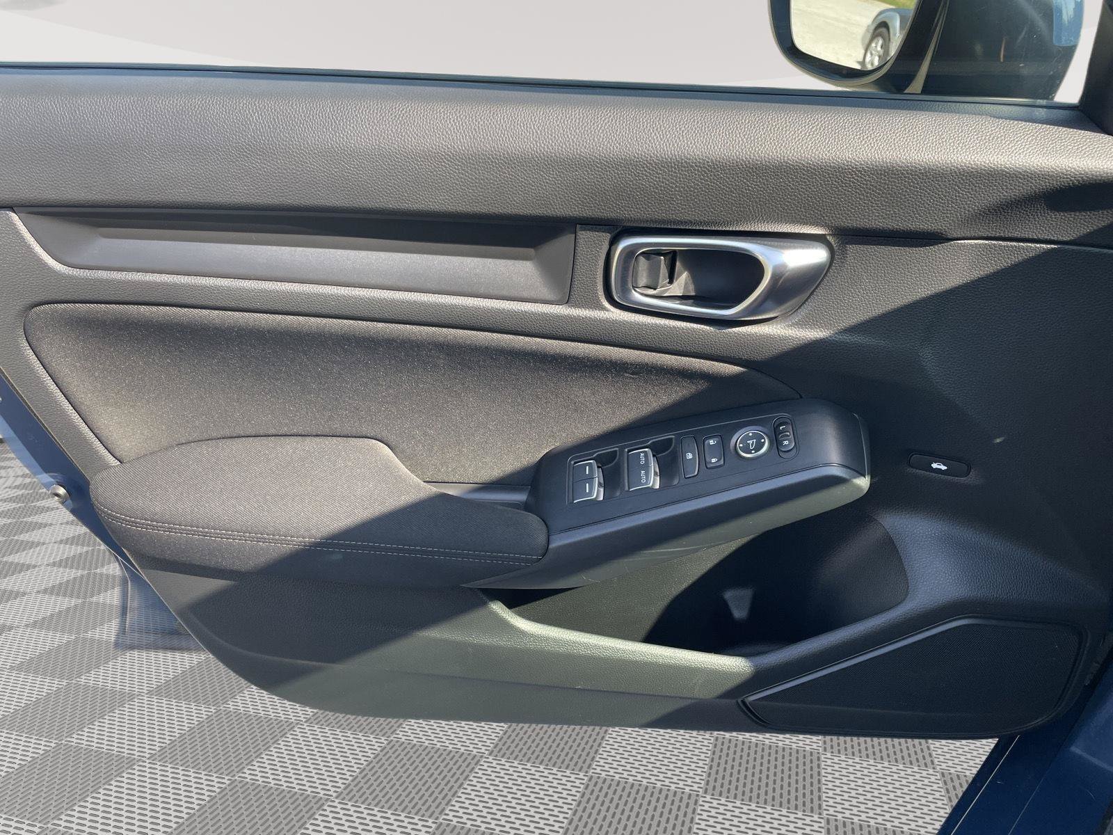 Used 2025 Honda Civic LX image 10