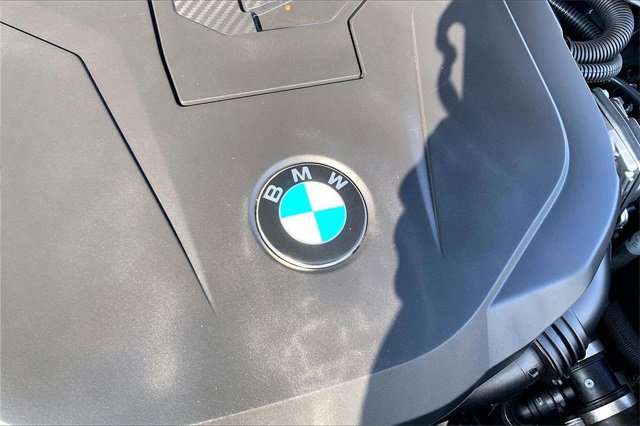 Used 2024 BMW Z4 M40i w/ Premium Package image 25