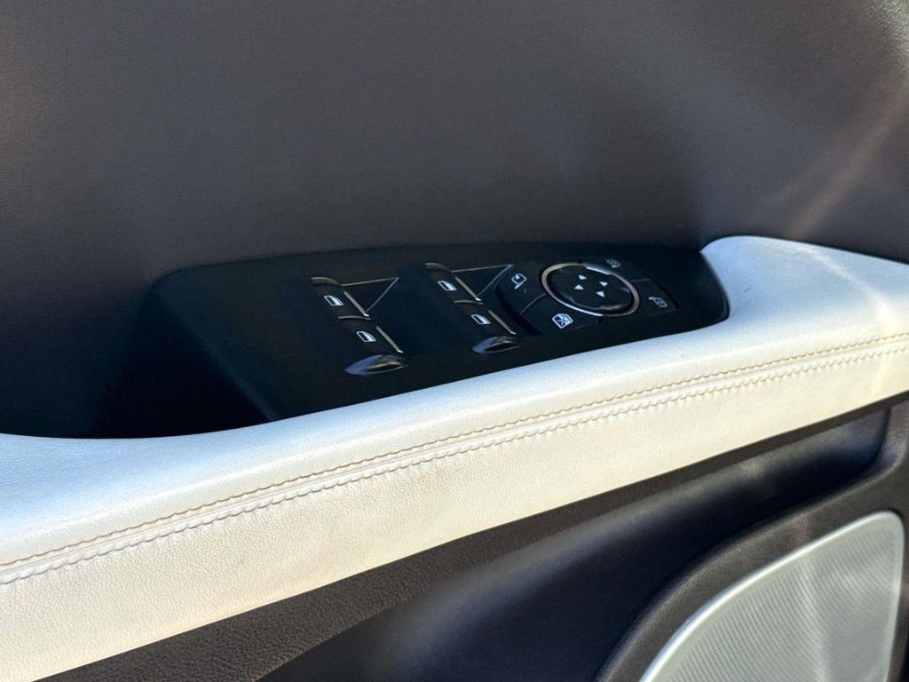 Used 2022 Lincoln Nautilus Black Label w/ Class II Trailer Tow Package image 23