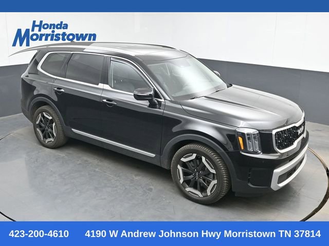 Used 2024 Kia Telluride EX w/ EX Captain's Chair Package AWD/4WD image 1