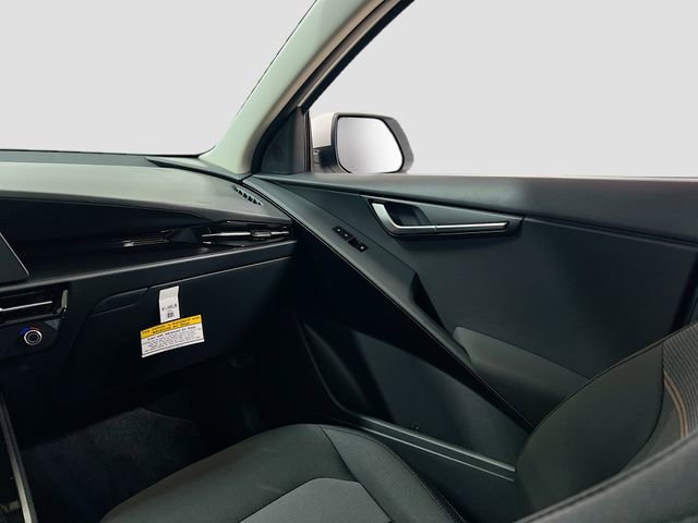 New 2026 Kia Niro LX image 22