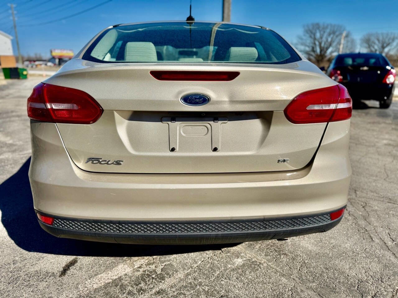 Used 2018 Ford Focus SE image 4