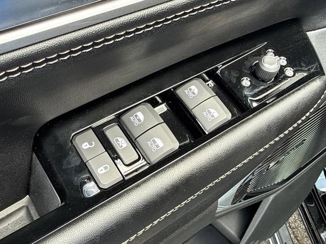 New 2026 Jeep Grand Wagoneer Limited AWD/4WD image 18