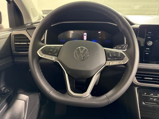 New 2026 Volkswagen Taos SE AWD/4WD image 21