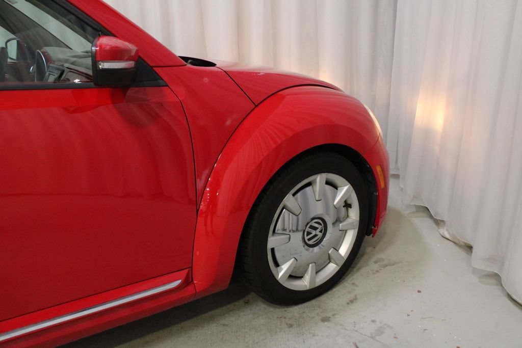 Used 2012 Volkswagen Beetle 2.5 FWD image 25