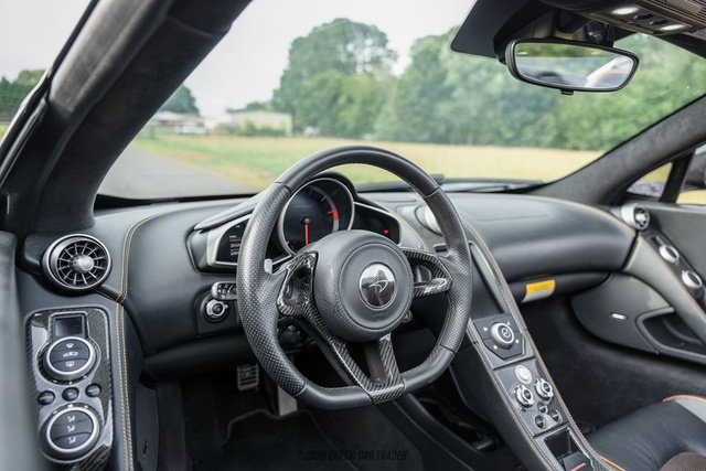 Used 2013 McLaren MP4-12C Spider RWD image 51
