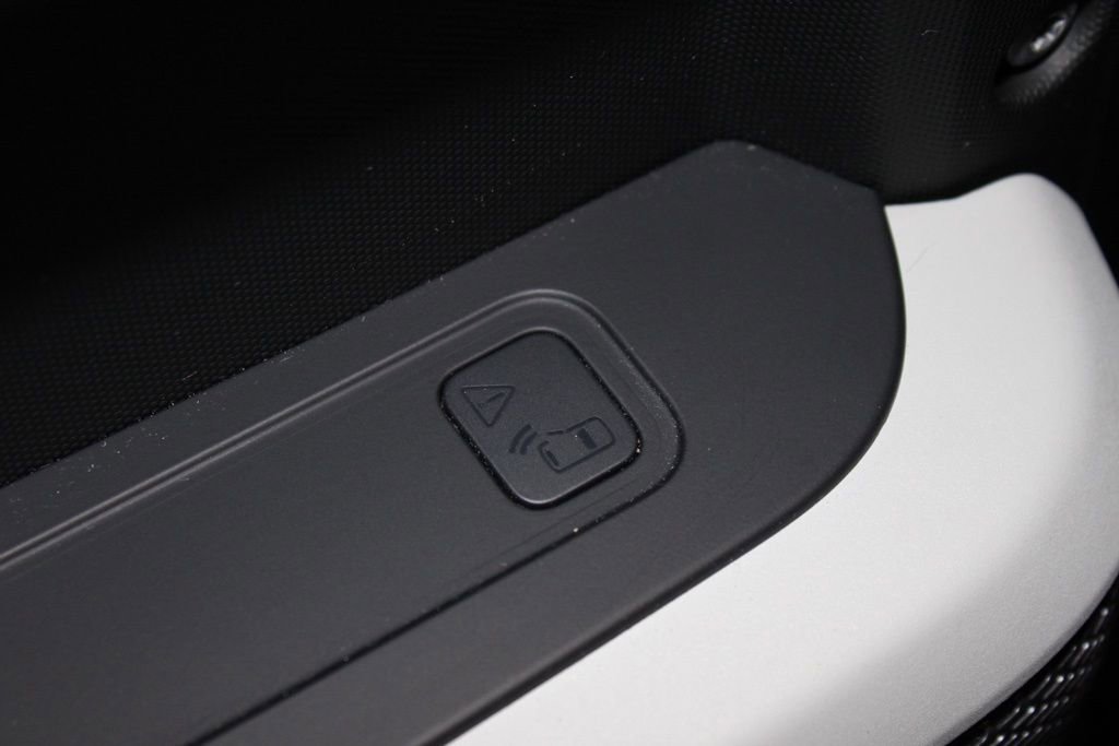 Used 2022 Land Rover Defender 110 X-Dynamic HSE image 33