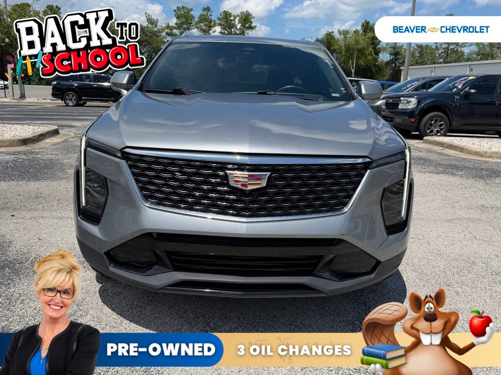 Used 2025 Cadillac XT4 Premium Luxury FWD image 2