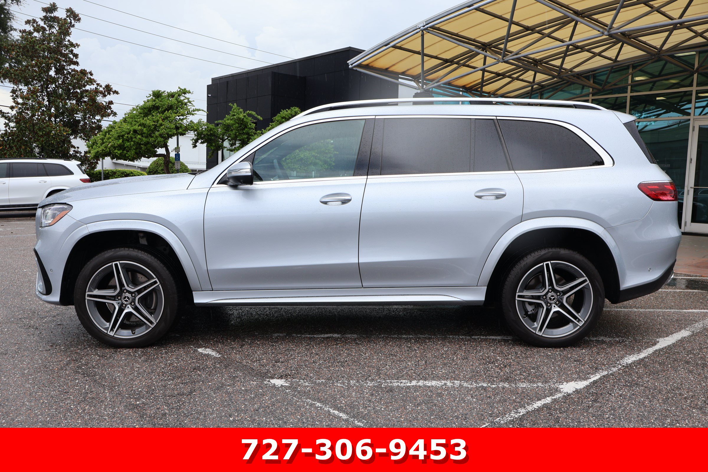 Certified 2025 Mercedes-Benz GLS 450 4MATIC w/ AMG Line Exterior image 6