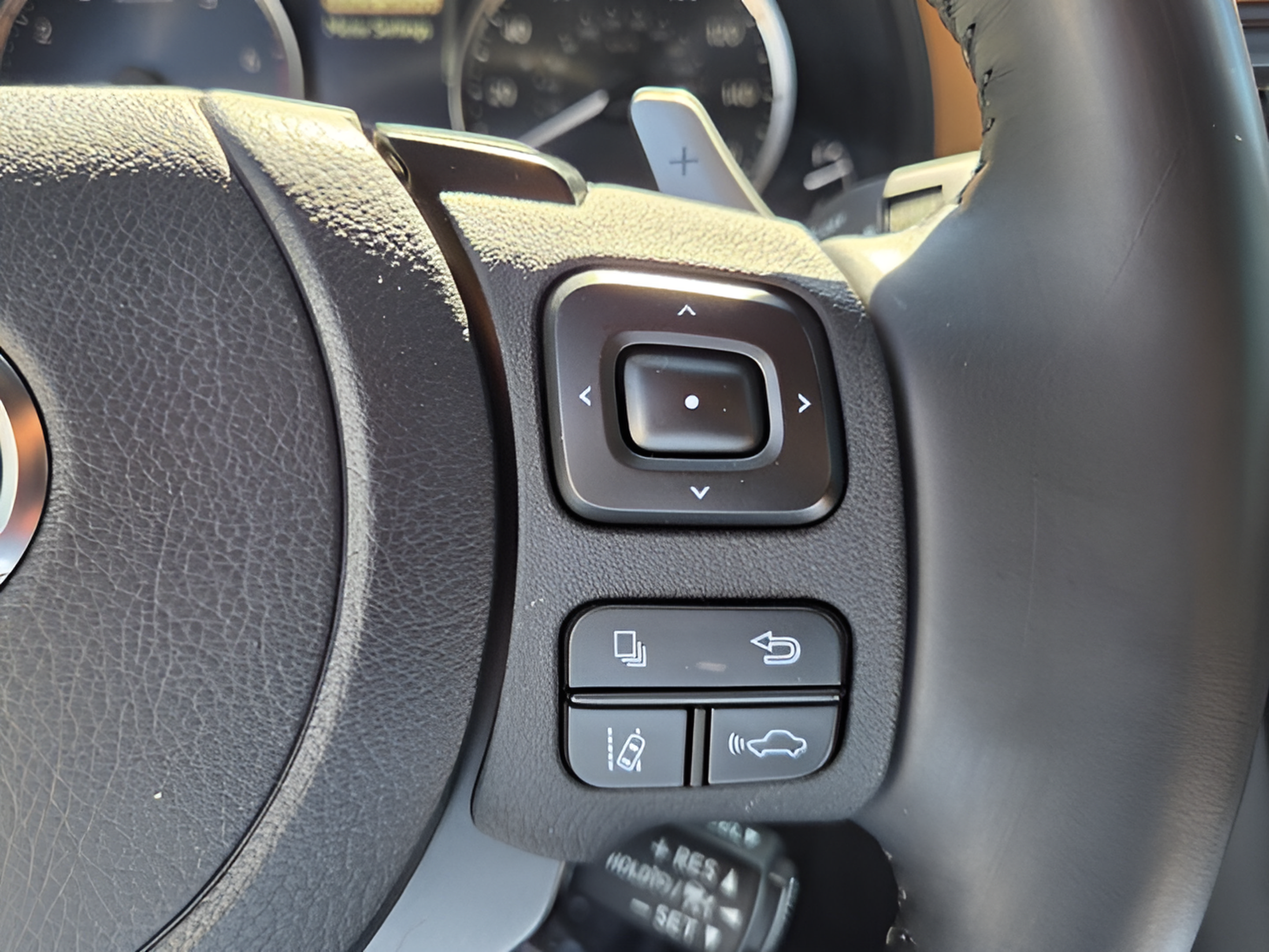 Certified 2025 Lexus IS 300 w/ Premium Package RWD image 25
