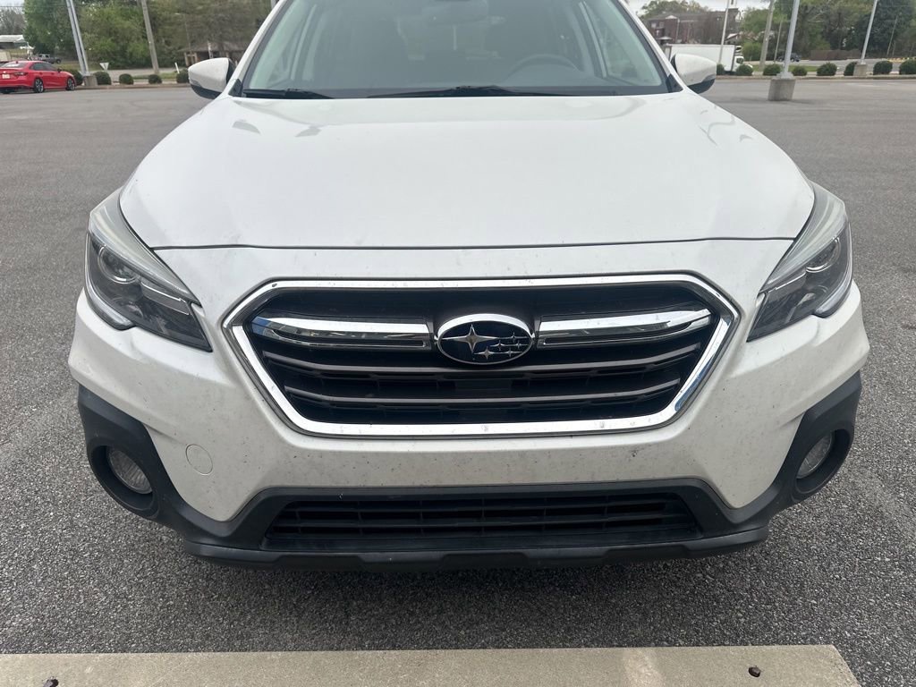 Used 2018 Subaru Outback 2.5i Touring image 4