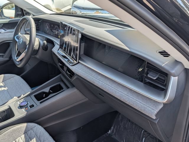 New 2026 Volkswagen Tiguan S FWD image 18