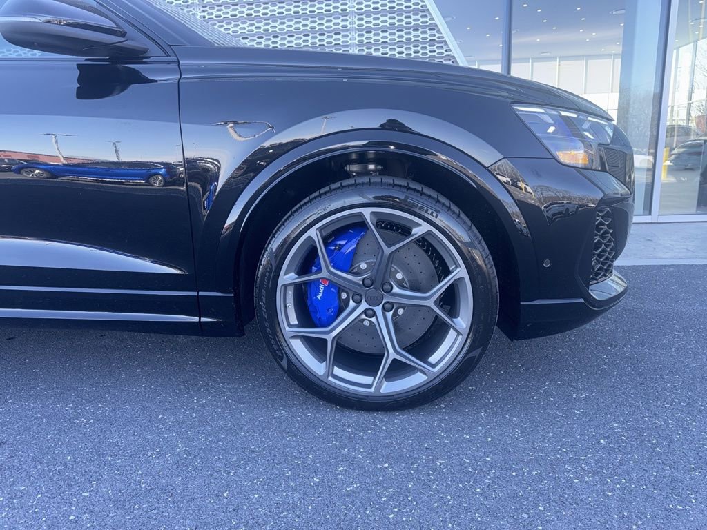 New 2026 Audi RS Q8 performance image 4