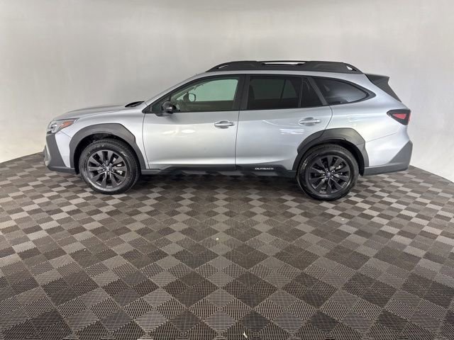 Used 2025 Subaru Outback Onyx Edition AWD/4WD image 10