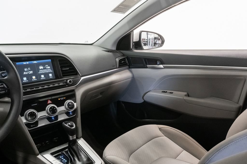 Used 2019 Hyundai Elantra SEL FWD image 11