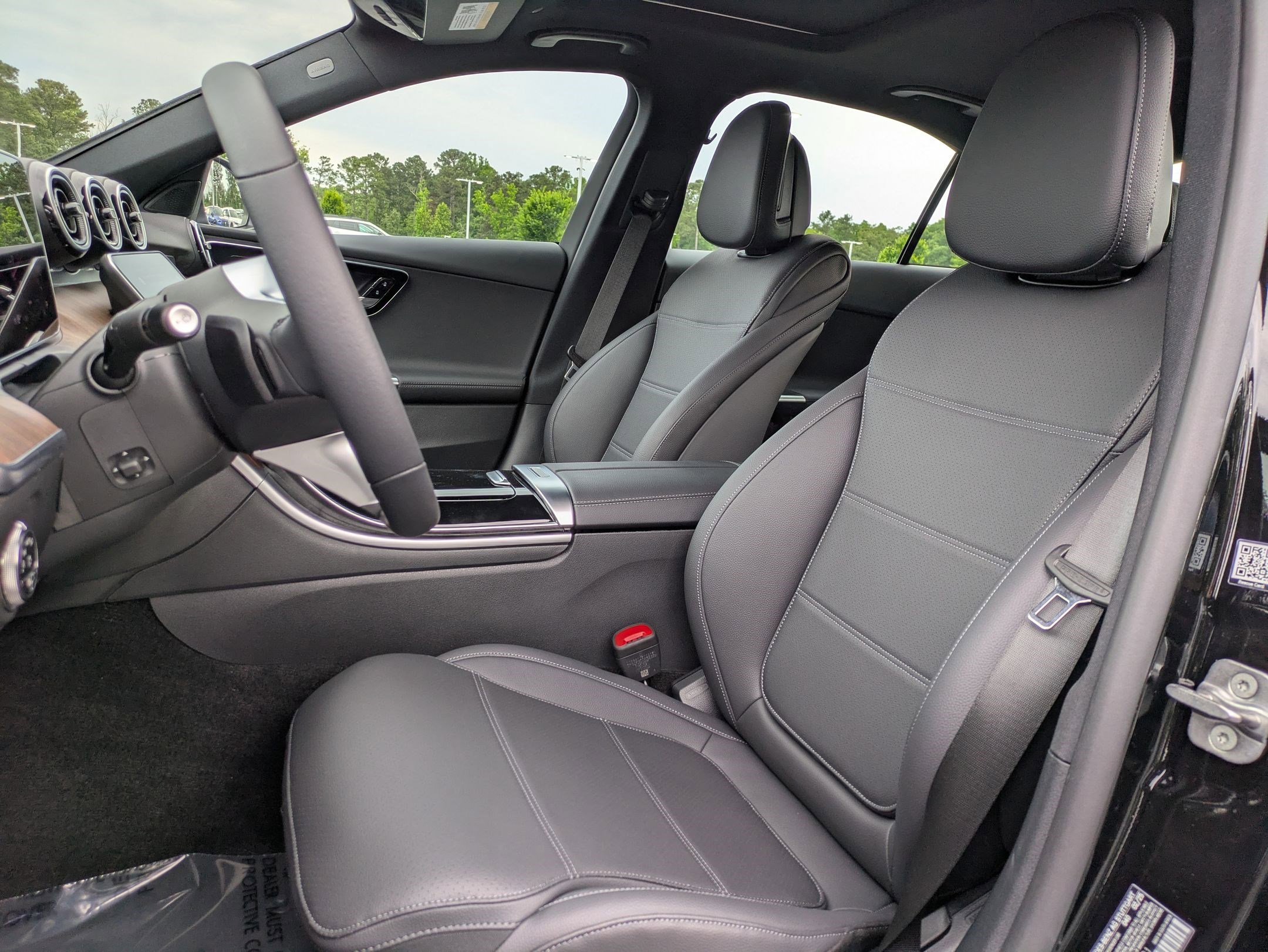 Certified 2025 Mercedes-Benz C 300 4MATIC Sedan image 16