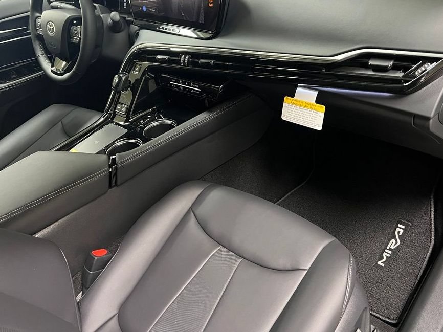 New 2026 Toyota Mirai RWD image 18