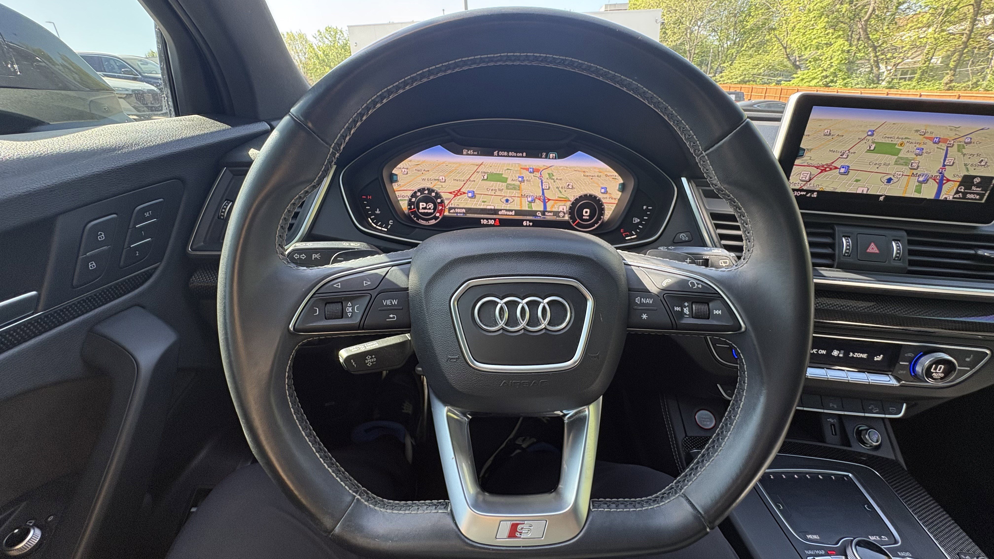 Used 2020 Audi SQ5 Premium Plus w/ Premium Plus Package image 19
