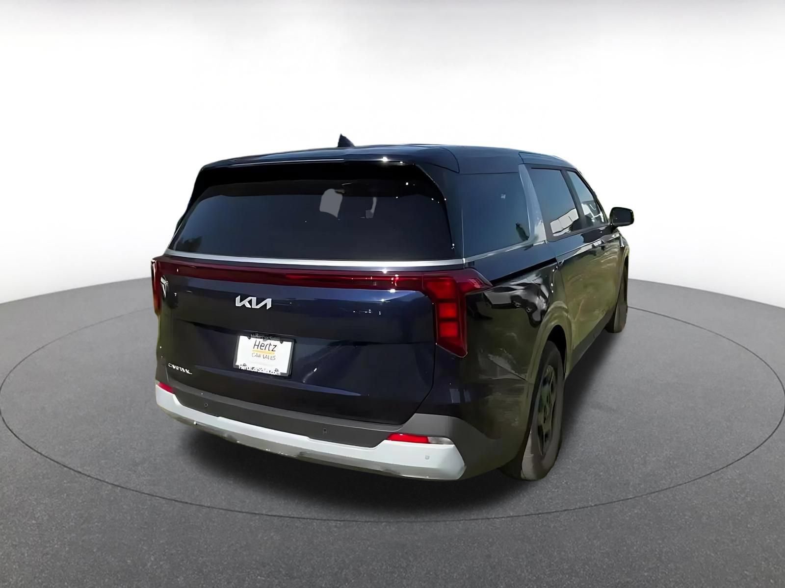 Used 2026 Kia Carnival FWD image 14