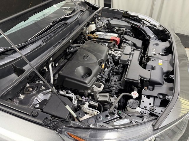 Used 2021 Toyota RAV4 XLE image 25