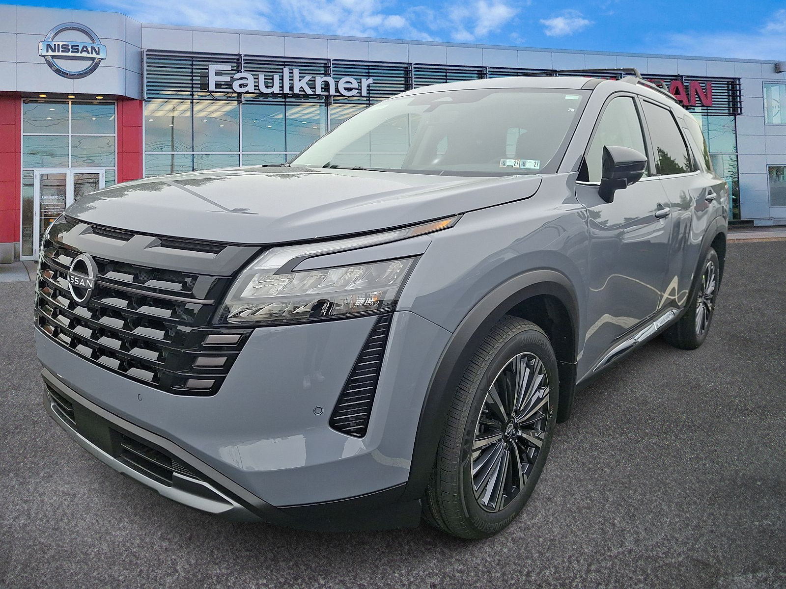 New 2026 Nissan Pathfinder Platinum AWD/4WD image 3