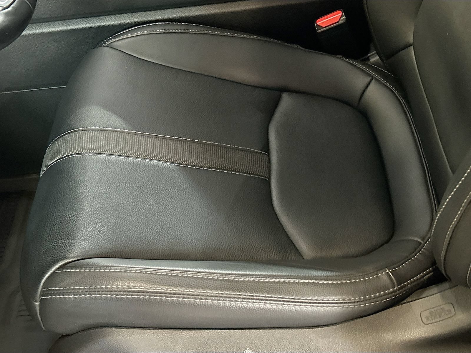 Used 2024 Honda Pilot Touring image 20