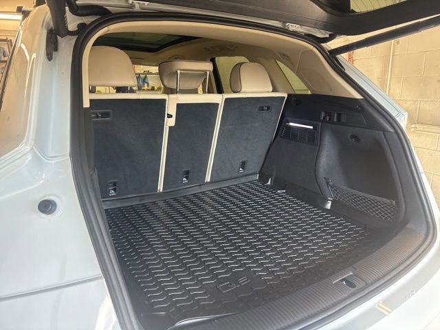 Used 2023 Audi Q5 2.0T Premium Plus w/ Premium Plus Package image 29