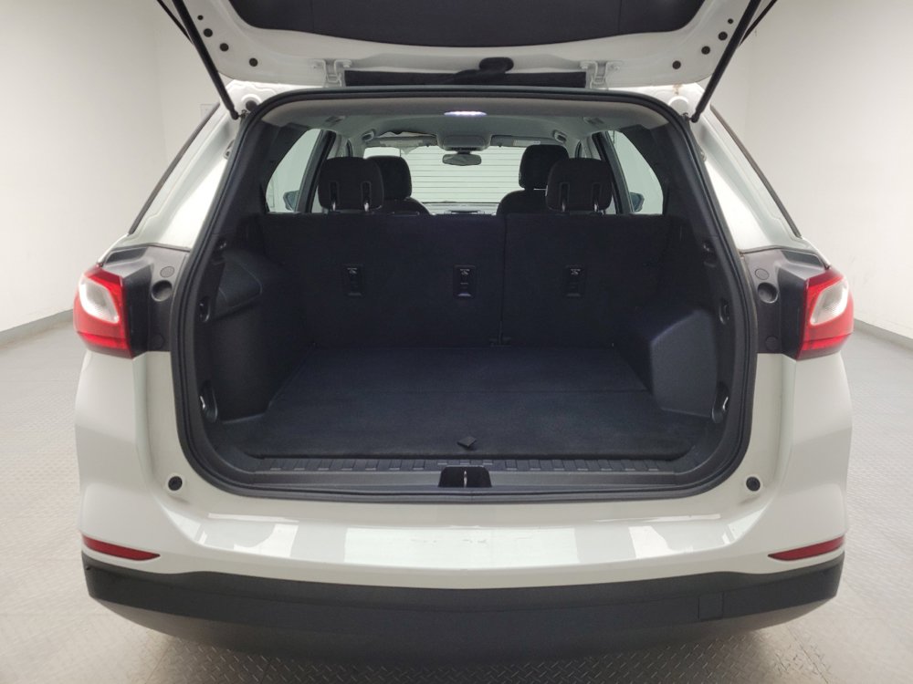 Used 2019 Chevrolet Equinox LS AWD/4WD image 29