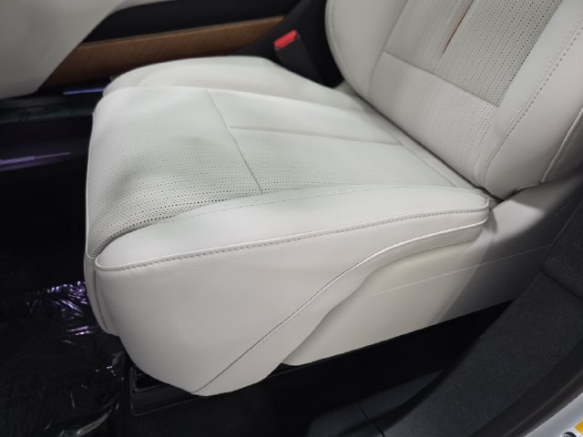 New 2027 Cadillac Vistiq Luxury AWD/4WD image 26