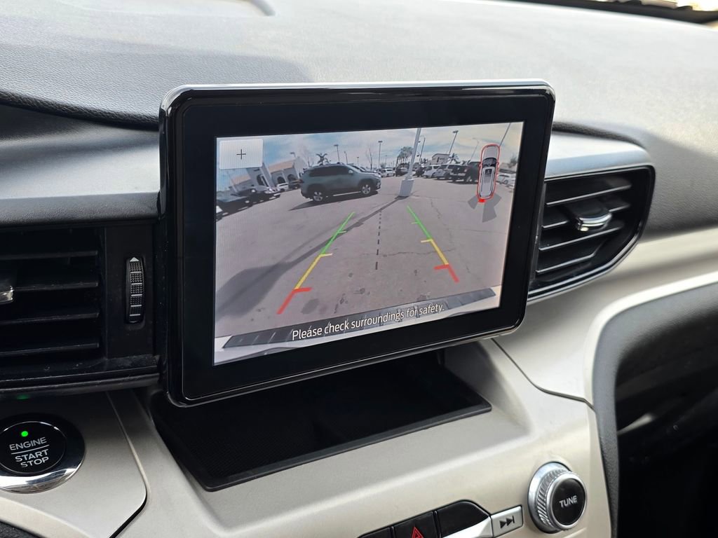 Used 2021 Ford Explorer XLT image 25