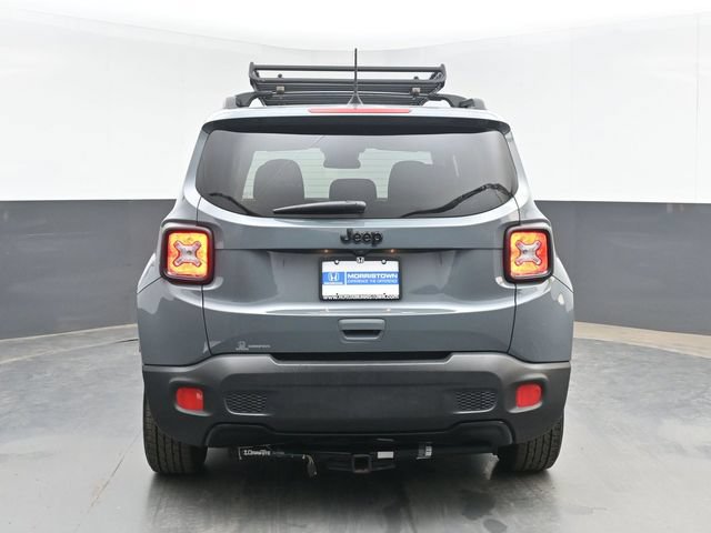 Used 2018 Jeep Renegade Altitude FWD image 9