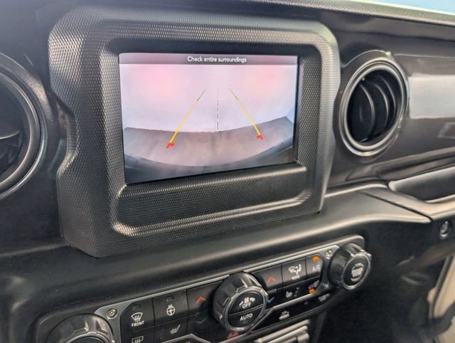 Used 2022 Jeep Wrangler Unlimited Sport image 18