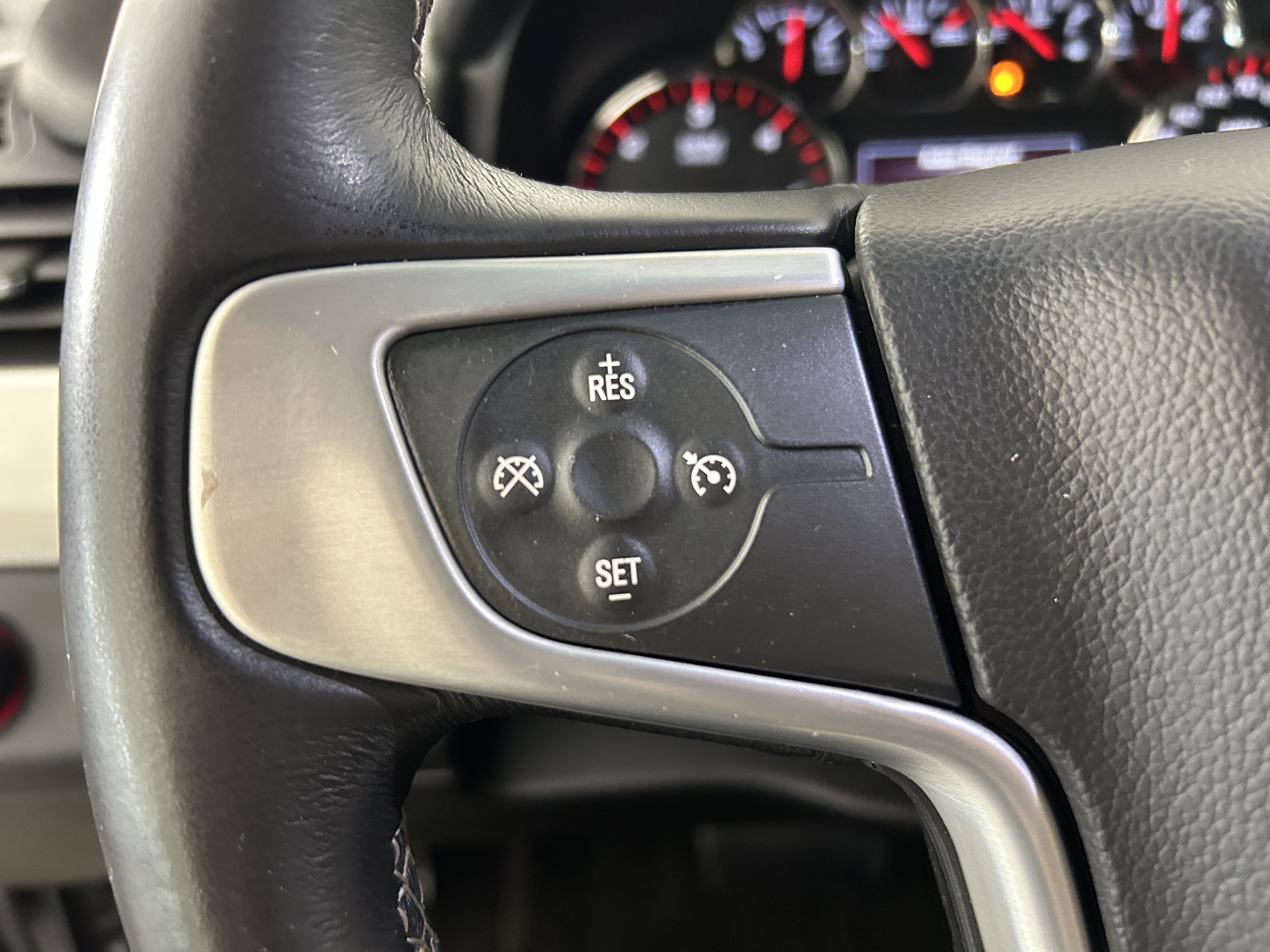 Used 2016 GMC Yukon SLE w/ Convenience Package AWD/4WD image 14