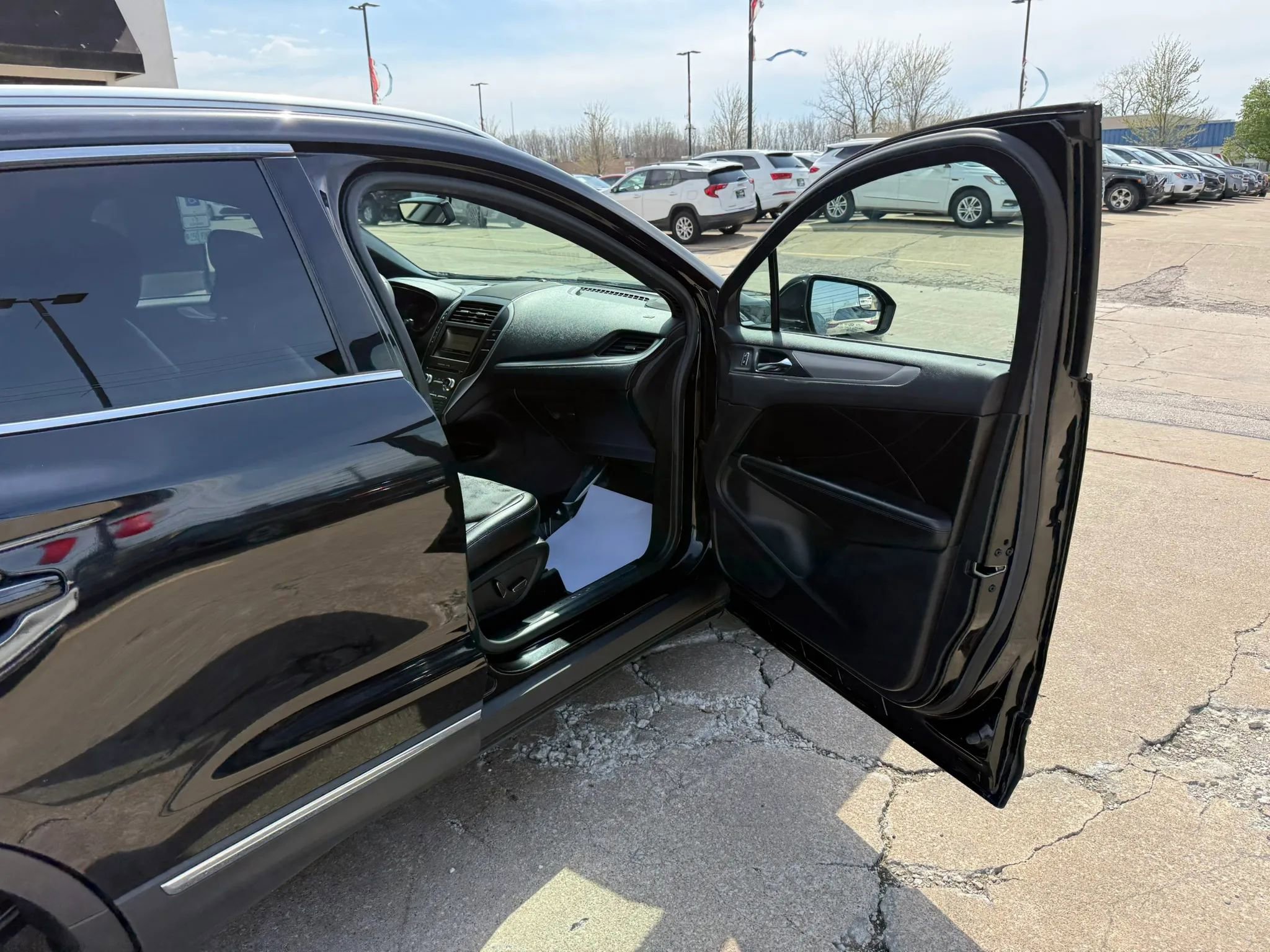 Used 2019 Lincoln MKC Premiere AWD/4WD image 25